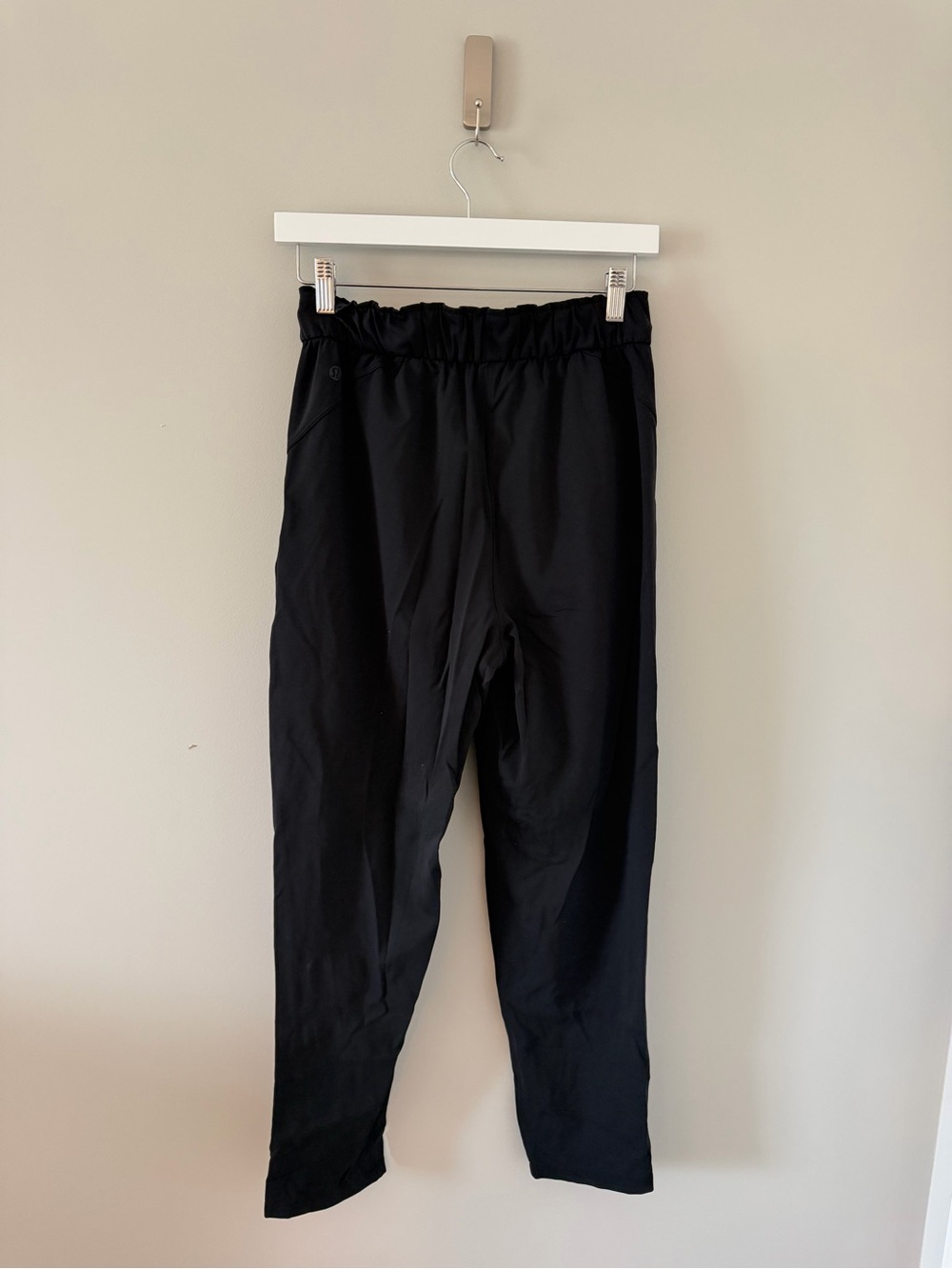 Lululemon On the Fly Black Pant Size 6